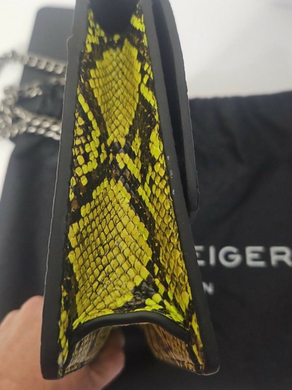 Kurt Geiger Shoreditch Small Crossbody Snake Print Neon Yellow GORGEOUS - Picture 8 of 10